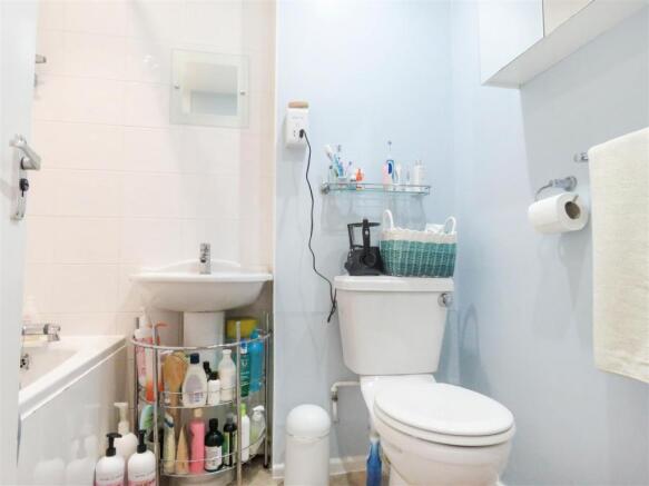 Bathroom.JPG