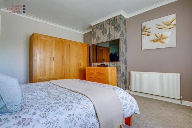 3 bed Semi-Detached for sale Image 11