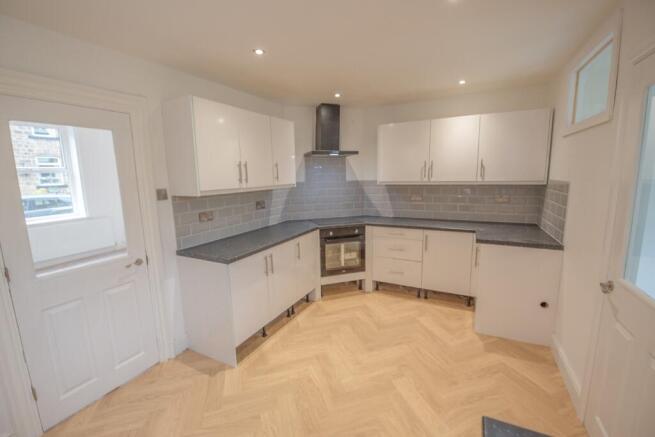 4 bed Terraced for sale Image 4