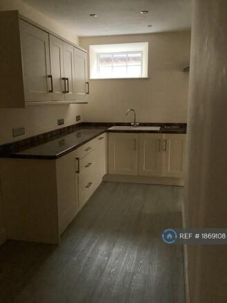 Kitchen/ Breakfast Room