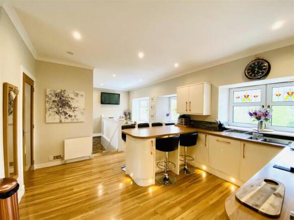 Dining Kitchen