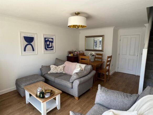 lounge 2.jpg