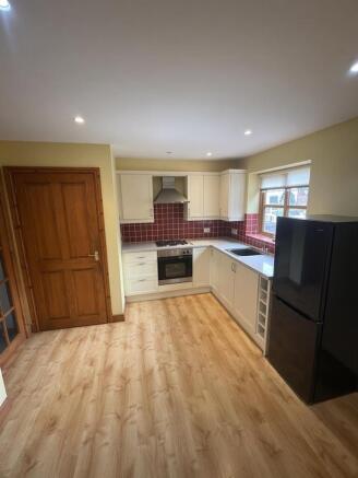 kitchen 1.jpg