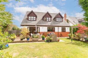 9, The Hawthorns, Caerleon, Newport NP18 1LX