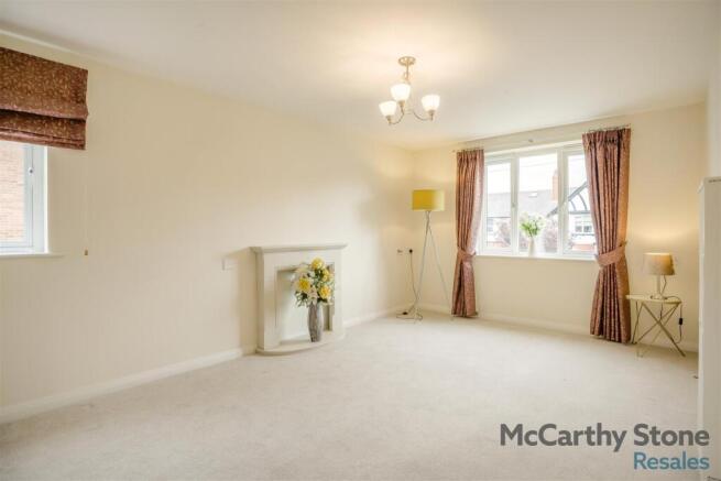 8693630-interior04.jpg