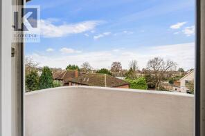 Flat 5, Court House Mansions, Eastway, Epsom KT19 8SF