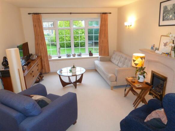 LIVING ROOM IMAGE TWO