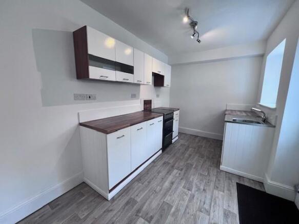 87 Bridge Street kitchen.JPG