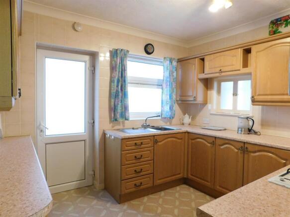 Kitchen 2