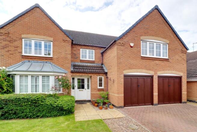 32. House Front 1