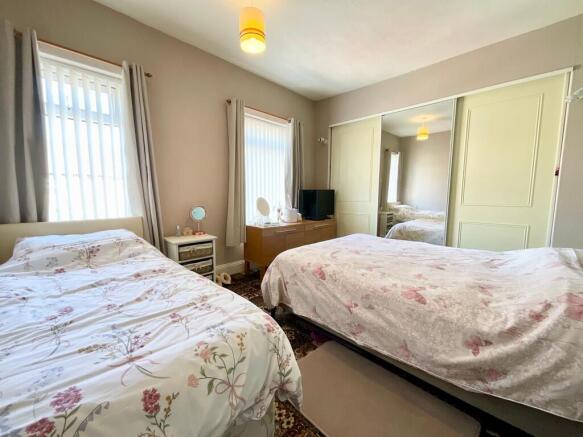 2 bed Terraced for sale Image 8