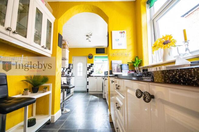 3 bed House for sale Image 9