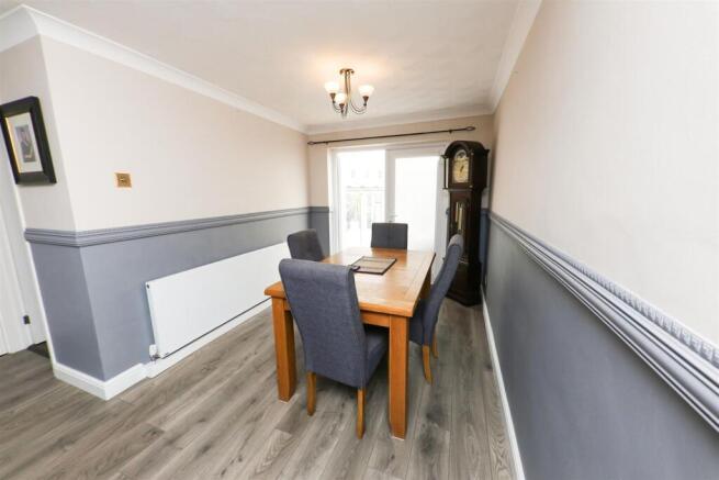 3 bed Semi-Detached for sale Image 7