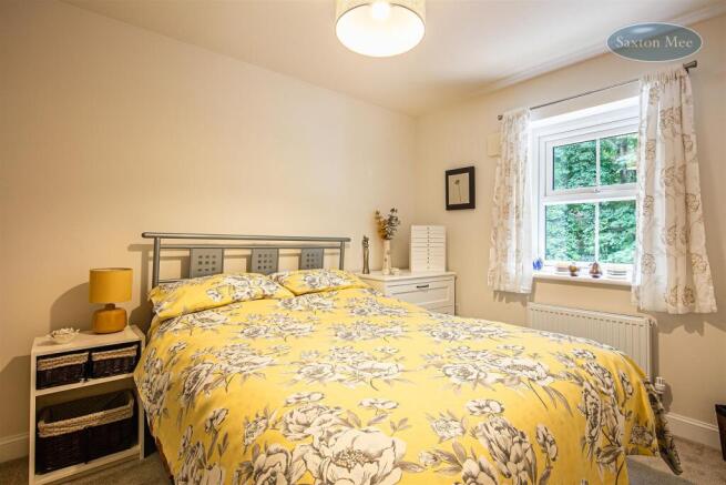 3 bed Town House for sale Image 9