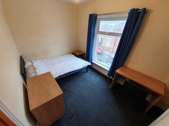 4 bed House Share to rent Image 8