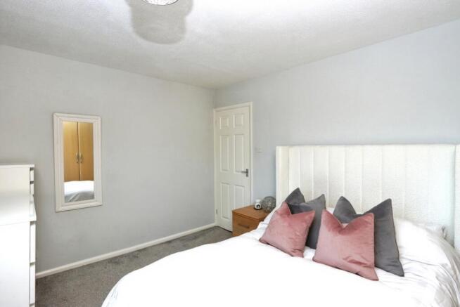 2 bed Terraced for sale Image 11
