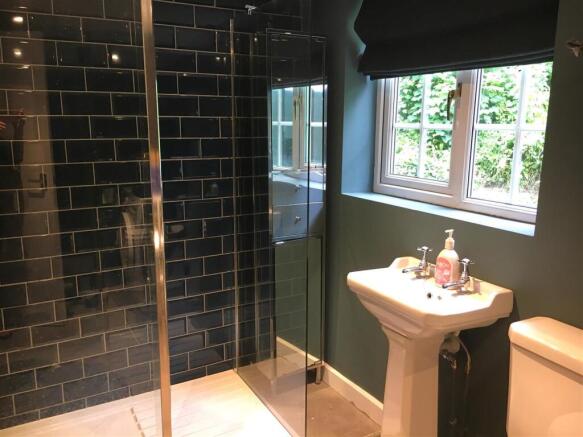 Utilty Shower room.jpg