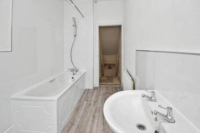 2 bed Terraced for sale Image 12