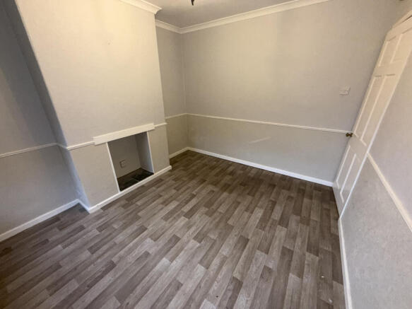 3 bed Semi-Detached to rent Image 10