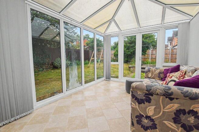 4 bed Detached for sale Image 5