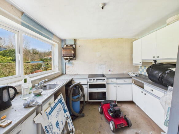 3 bed Detached for sale Image 4