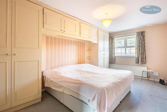 4 bed Detached for sale Image 10