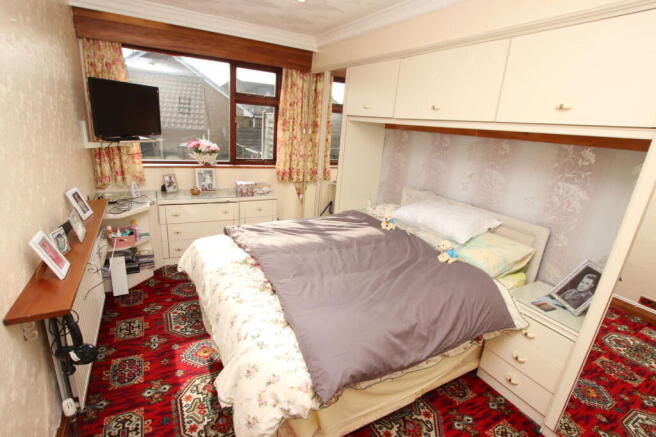 3 bed Semi-Detached Bungalow for sale Image 6