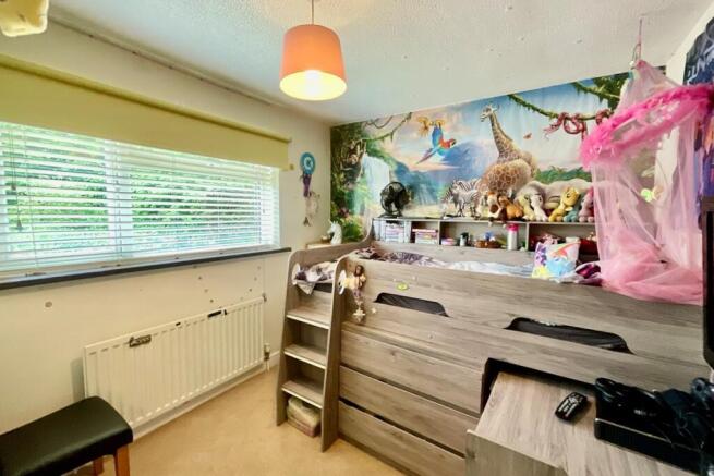 3 bed Bungalow for sale Image 11