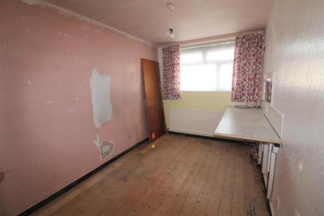 Bedroom 3.jpg