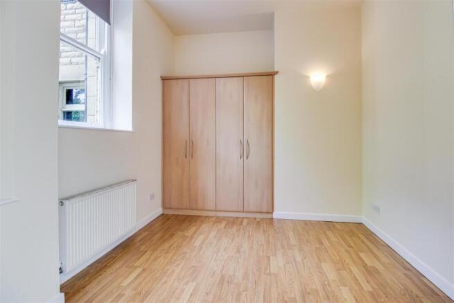 2 bed Ground Flat for sale Image 7