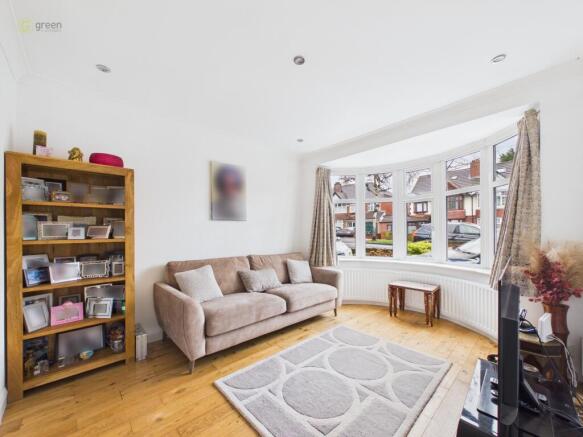 cam05591g0pr0147still050