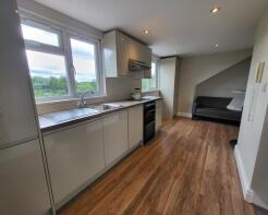 64d, Mattock Lane, London W13 9LJ