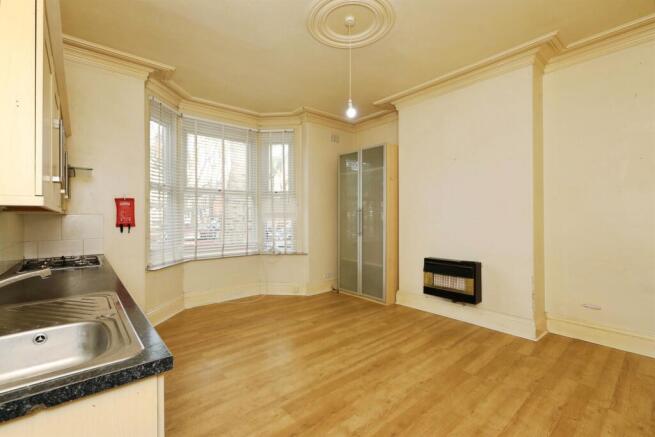8 bed Terraced for sale Image 9