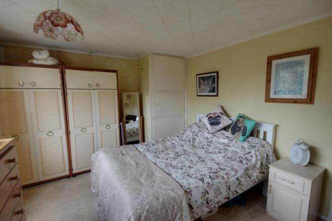 Bedroom 1 (Double)