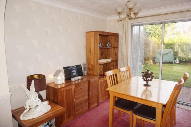 Lounge/Dining Room