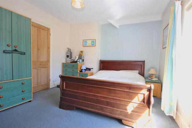3 Inglemire Lane Cottingham (21)_lzn.jpg