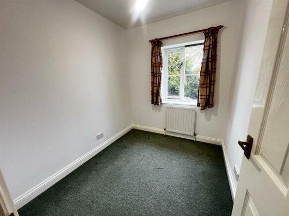 bedroom 3.jpg