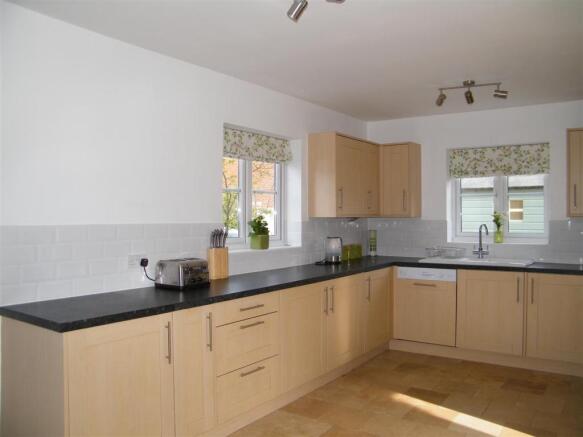 Kitchen/Dining Room