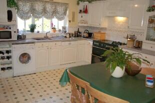 Kitchen/Breakfast Rm