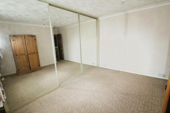 3 bed Semi-Detached for sale Image 7