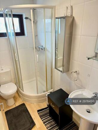 1 bed Terraced to rent Image 11