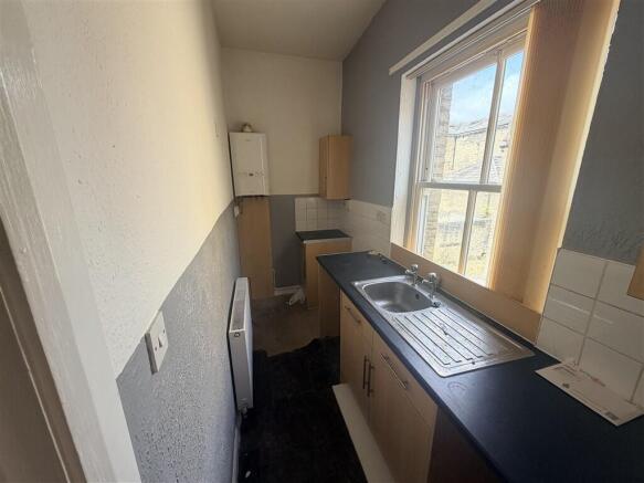 4 bed Block of Apartments for sale Image 5