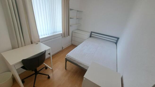 5 bed End of Terrace to rent Image 8