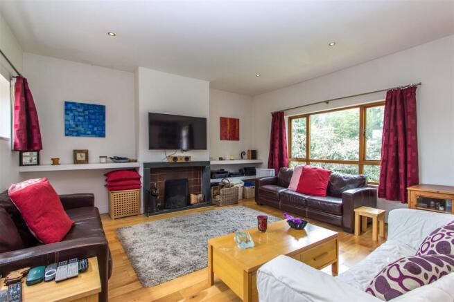 Sitting Room 2.jpg