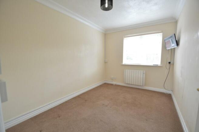 7 Oak Yard bedroom one.JPG