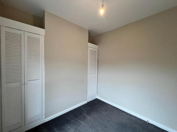 2 bed Terraced to rent Image 9
