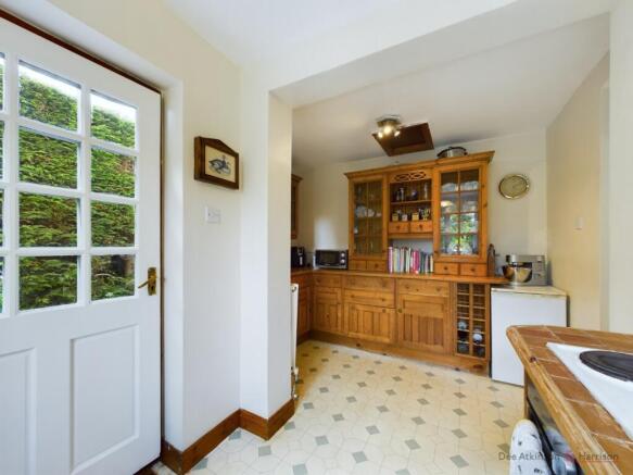 3 bed Detached for sale Image 11