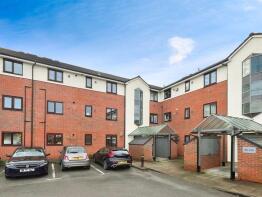 83, Dean Court, Bolton BL1 2SA