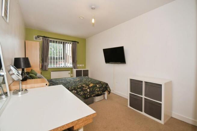 2 bed Apartment for sale Image 10