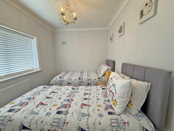 3 bed Semi-Detached for sale Image 9